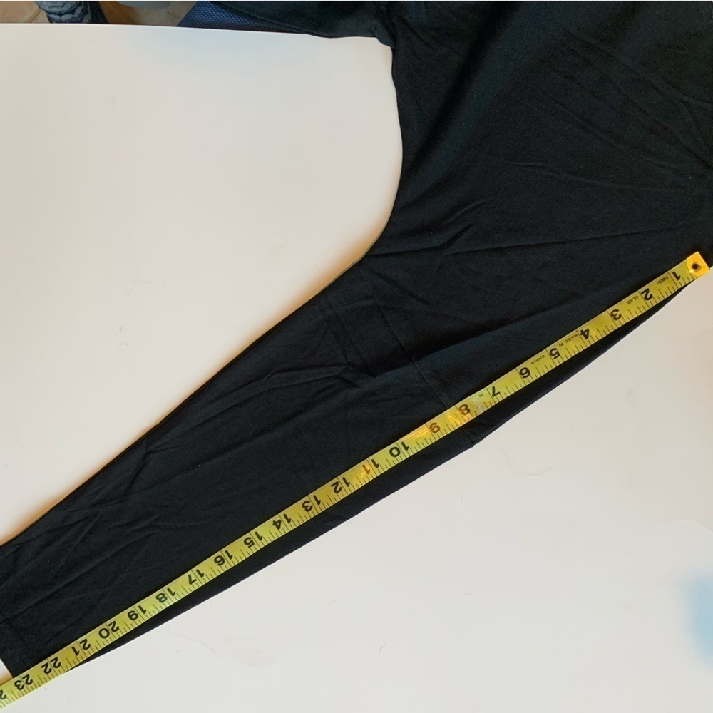 Color block geometric long sleeve top, asymmetrical neckline neutral new - Picture 11 of 12